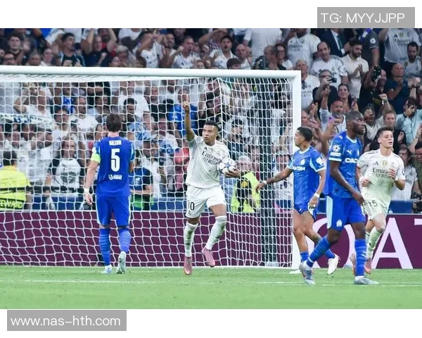 双里程碑,皇马收获欧冠改制后第200胜,进球总数达700个 双里程碑,皇马收获欧冠改制后第200胜,进球总数达700个